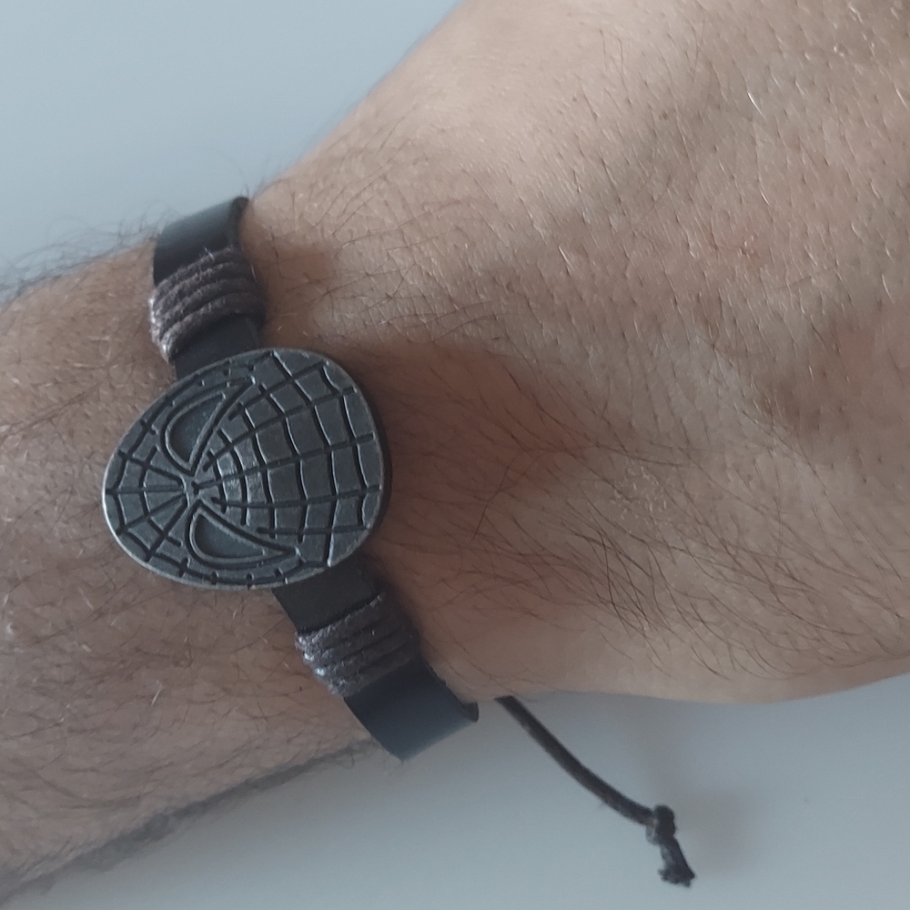 Spiderman head bracelet